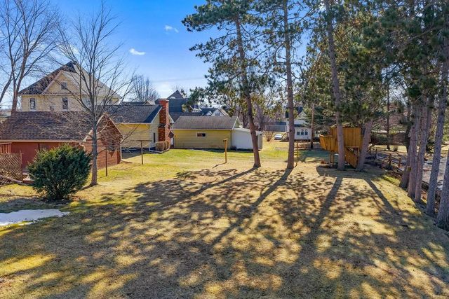 102 S Albert Avenue, Reedsburg, WI 53959