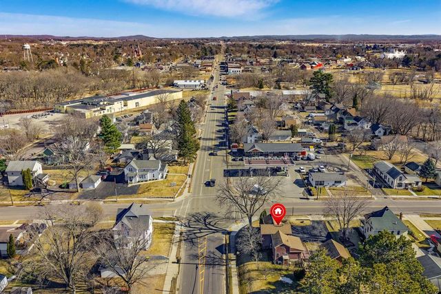 102 S Albert Avenue, Reedsburg, WI 53959