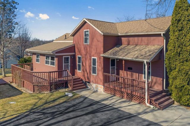 102 S Albert Avenue, Reedsburg, WI 53959