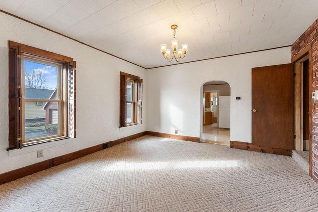 102 S Albert Avenue, Reedsburg, WI 53959