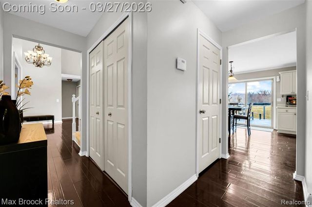 1086 Williamson Circle, Pontiac, MI 48340