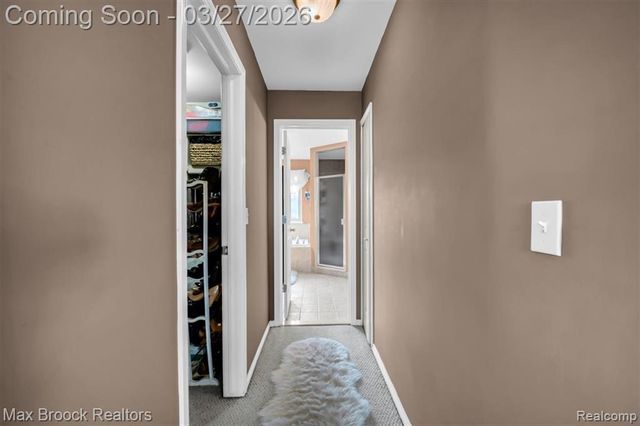 1086 Williamson Circle, Pontiac, MI 48340