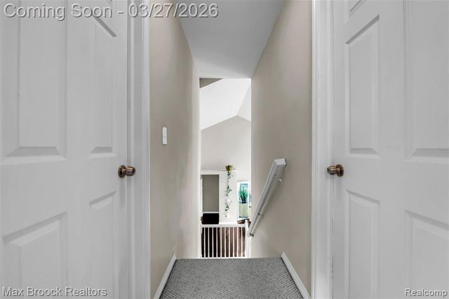 1086 Williamson Circle, Pontiac, MI 48340