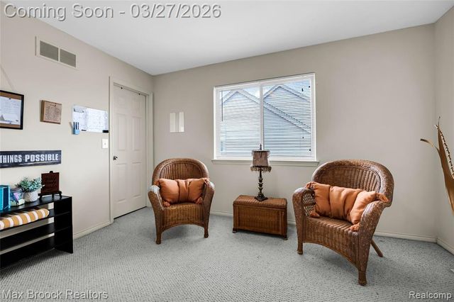 1086 Williamson Circle, Pontiac, MI 48340