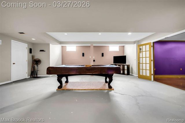 1086 Williamson Circle, Pontiac, MI 48340