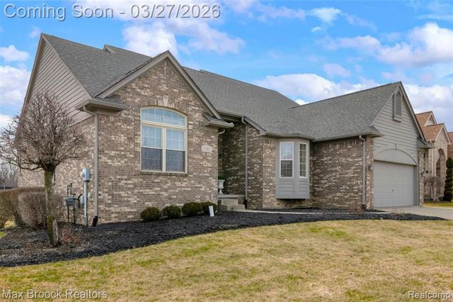 1086 Williamson Circle, Pontiac, MI 48340