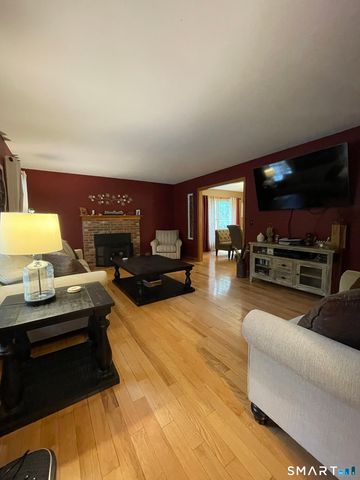 560 South Frontage Road, Killingly, CT 06239