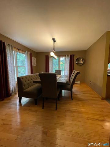 560 South Frontage Road, Killingly, CT 06239