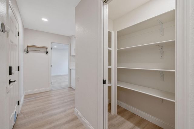 2033 Alluvial Avenue, Clovis, CA 93611