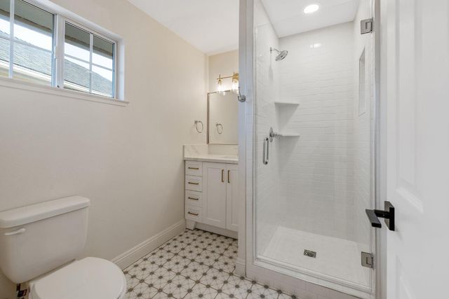 2033 Alluvial Avenue, Clovis, CA 93611