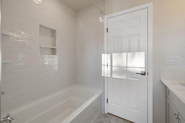 2033 Alluvial Avenue, Clovis, CA 93611