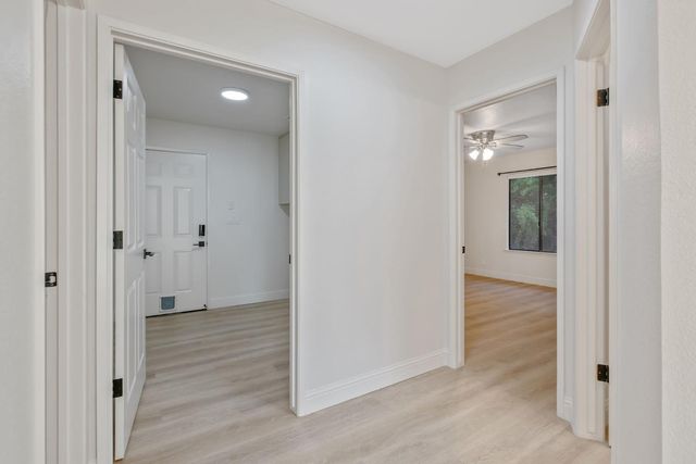 2033 Alluvial Avenue, Clovis, CA 93611