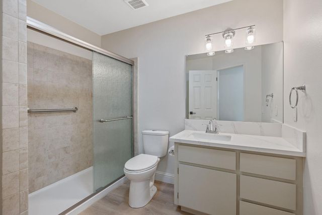 2033 Alluvial Avenue, Clovis, CA 93611