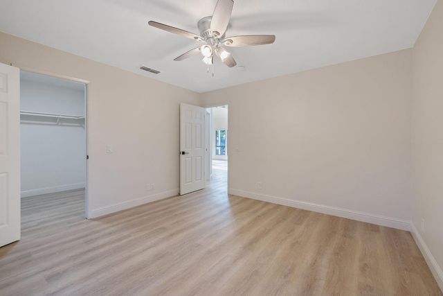 2033 Alluvial Avenue, Clovis, CA 93611