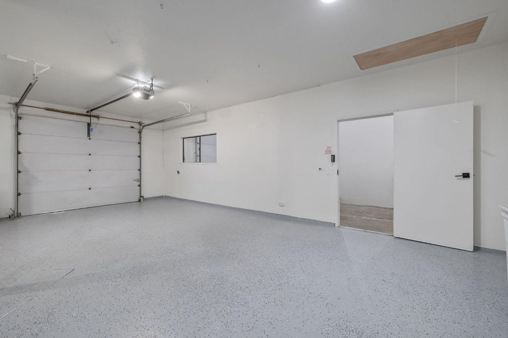 Image 52 of property listing at 2033 Alluvial Avenue, Clovis, CA 93611