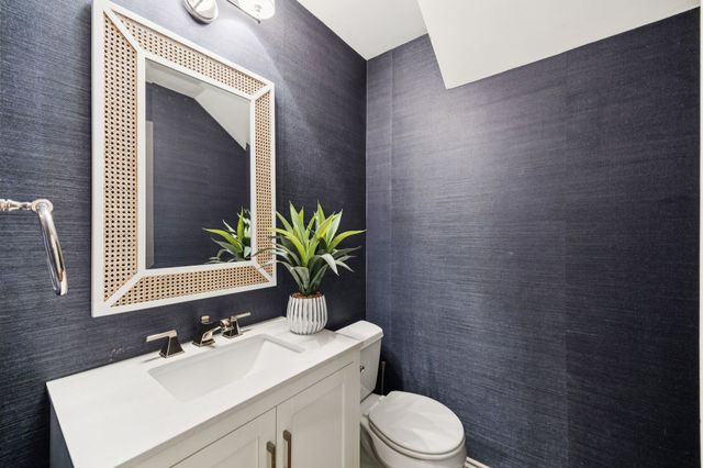 9717 Ravensway Drive, Dallas, TX 75238