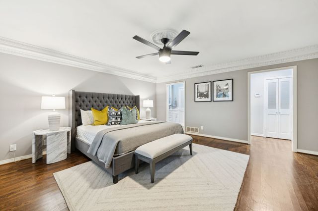 9717 Ravensway Drive, Dallas, TX 75238