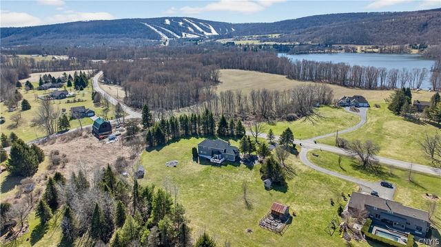 5458 Lake Road, Tully, NY 13159
