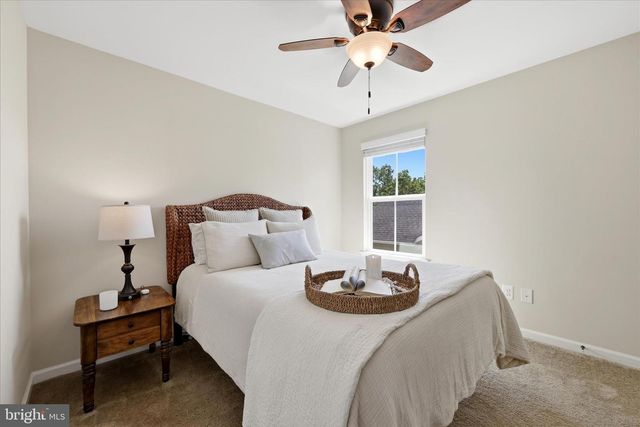 134 ATLANTIS LN, Lake Frederick, VA 22630