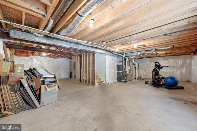 134 ATLANTIS LN, Lake Frederick, VA 22630