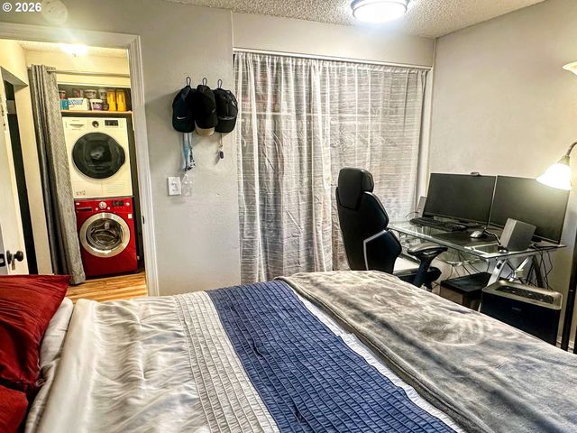 12634 Nw BARNES Rd 6, Portland, OR 97229