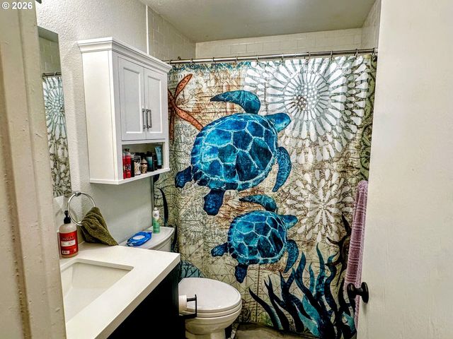 12634 Nw BARNES Rd 6, Portland, OR 97229