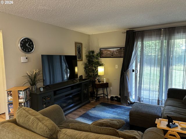 12634 Nw BARNES Rd 6, Portland, OR 97229