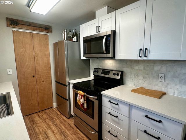 12634 Nw BARNES Rd 6, Portland, OR 97229