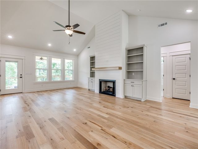 10 Errol Lane, Bella Vista, AR 72715