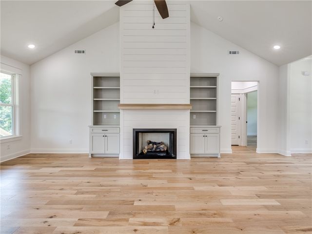 10 Errol Lane, Bella Vista, AR 72715