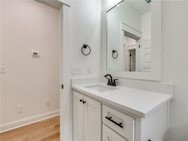 10 Errol Lane, Bella Vista, AR 72715