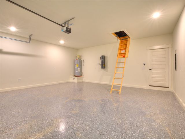 10 Errol Lane, Bella Vista, AR 72715