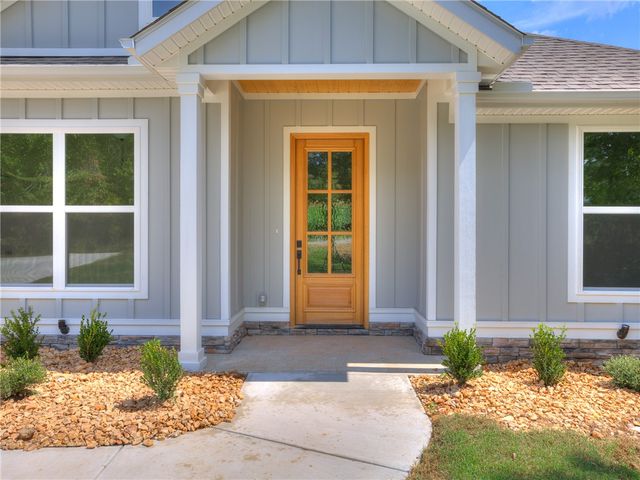 10 Errol Lane, Bella Vista, AR 72715