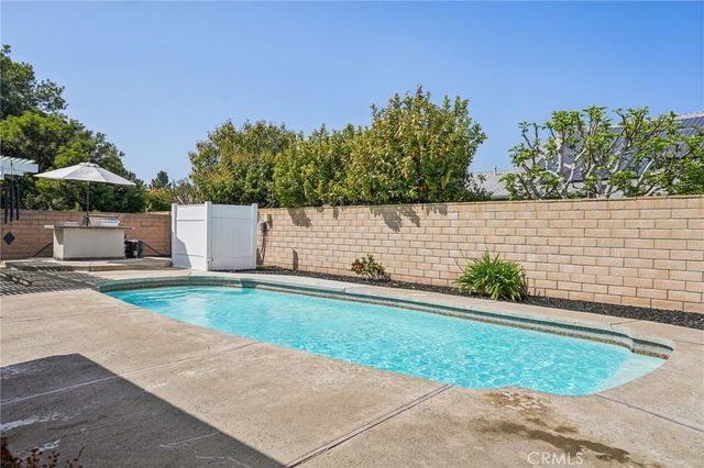 6461 Sundance, Huntington Beach, CA 92647