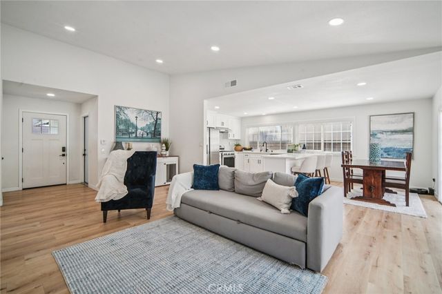 6461 Sundance, Huntington Beach, CA 92647