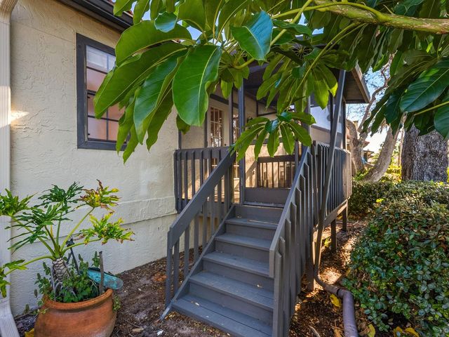 4372 TRAILS DRIVE 15-1, Sarasota, FL 34232