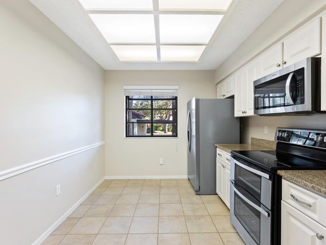 4372 TRAILS DRIVE 15-1, Sarasota, FL 34232