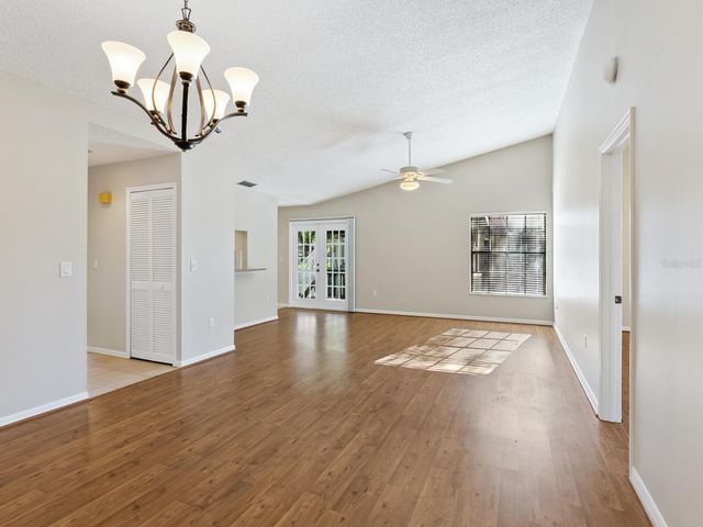 4372 TRAILS DRIVE 15-1, Sarasota, FL 34232