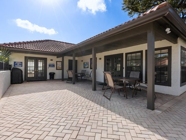 4372 TRAILS DRIVE 15-1, Sarasota, FL 34232