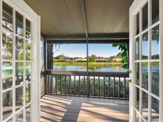 4372 TRAILS DRIVE 15-1, Sarasota, FL 34232