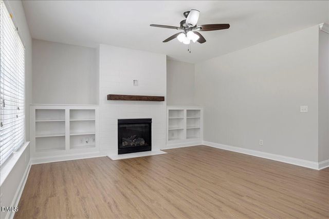 2104 Temple Hills Way, Fuquay Varina, NC 27526