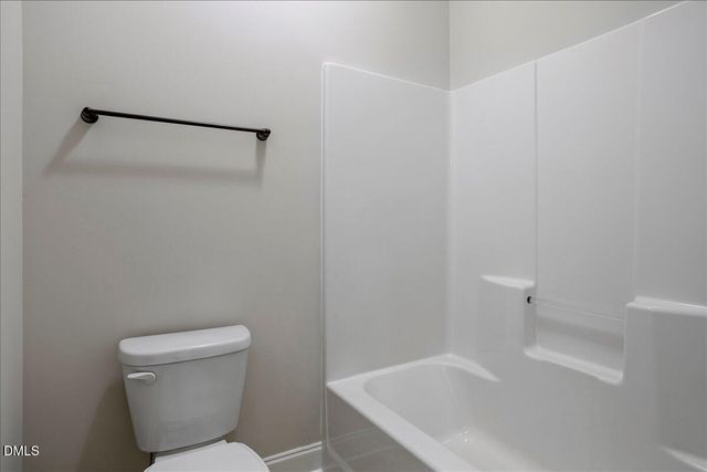 2104 Temple Hills Way, Fuquay Varina, NC 27526