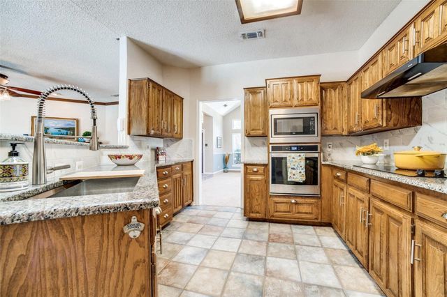 3321 Hazlewood Court, Bedford, TX 76021