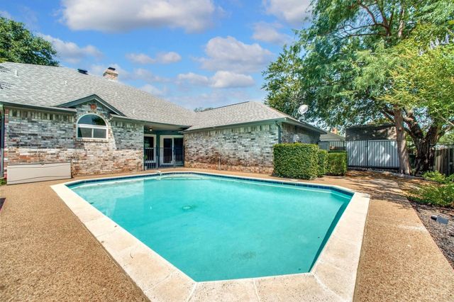 3321 Hazlewood Court, Bedford, TX 76021