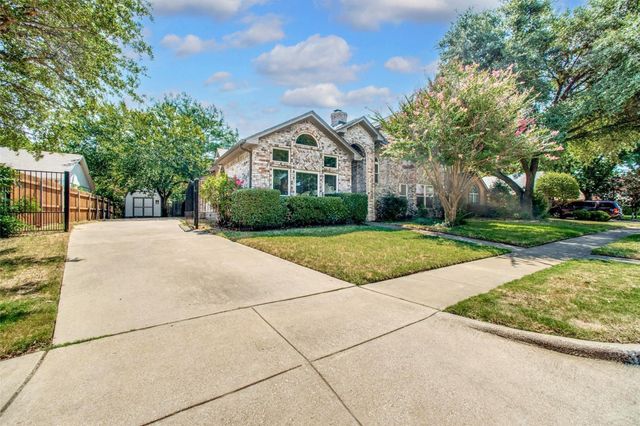 3321 Hazlewood Court, Bedford, TX 76021