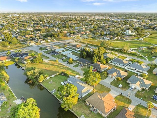 714-712 SE 4th TER, Cape Coral, FL 33990