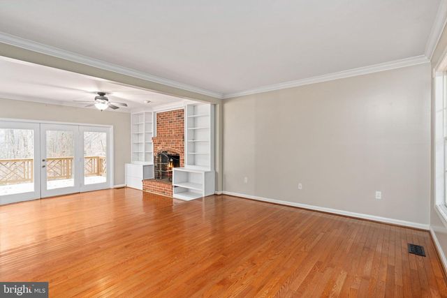 10 LAWRENCE, Fredericksburg, VA 22405