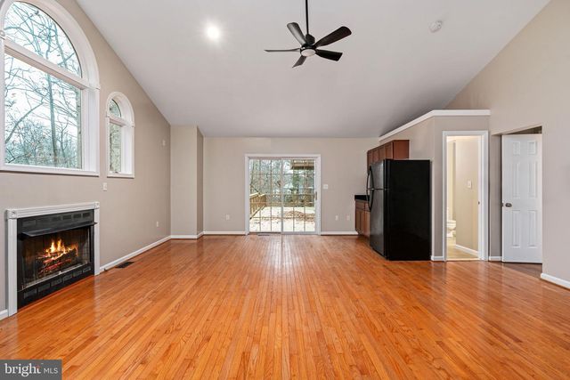 10 LAWRENCE, Fredericksburg, VA 22405