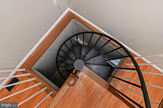 10 LAWRENCE, Fredericksburg, VA 22405