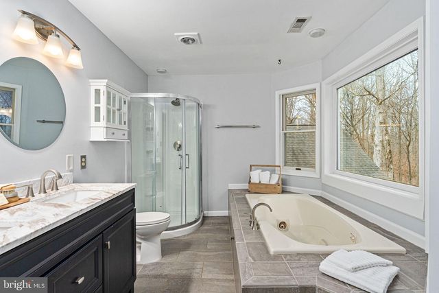 10 LAWRENCE, Fredericksburg, VA 22405